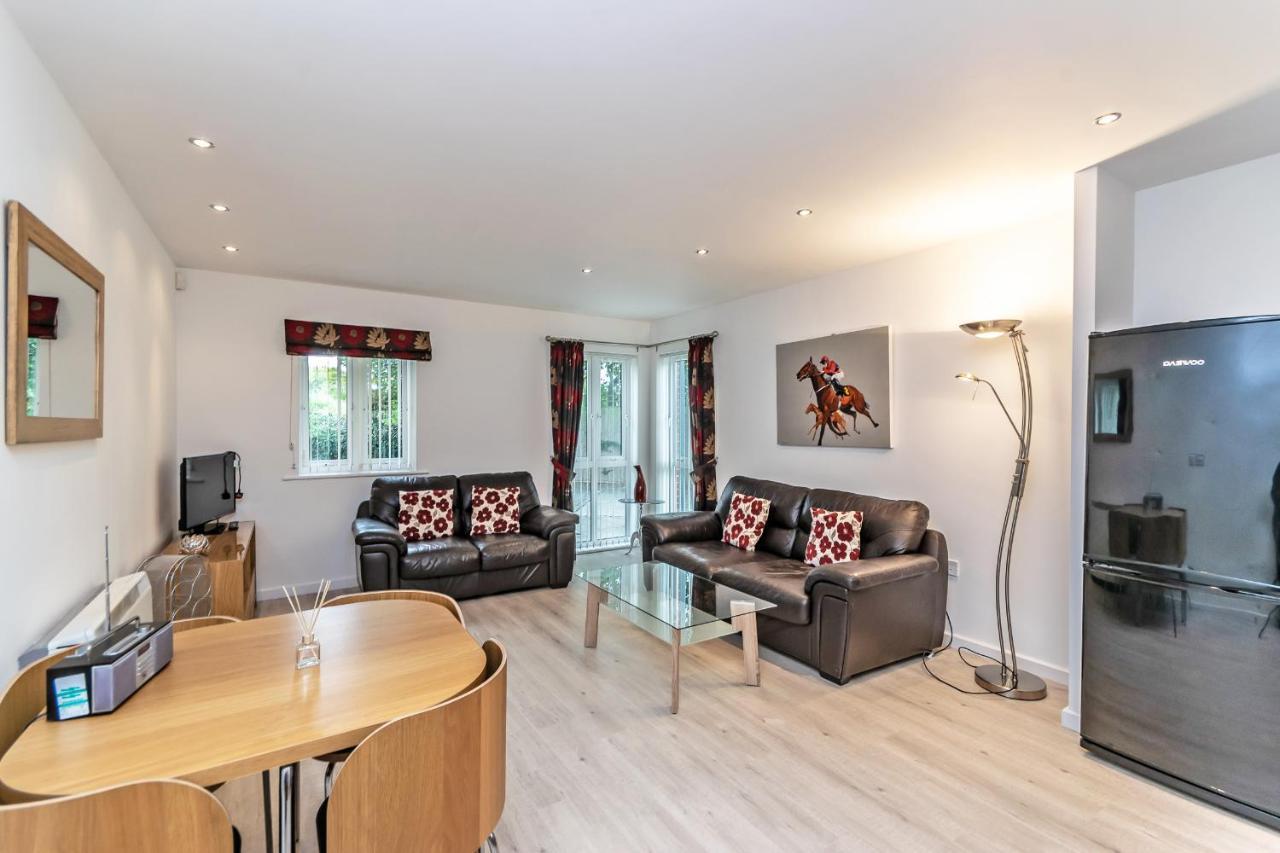 Racecourse Serviced Apartments Chester Eksteriør bilde