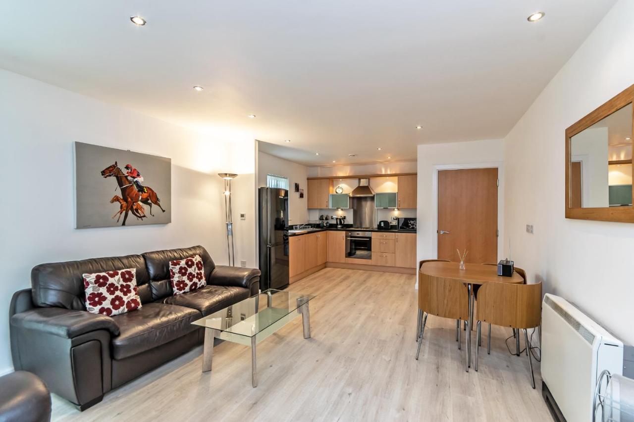 Racecourse Serviced Apartments Chester Eksteriør bilde